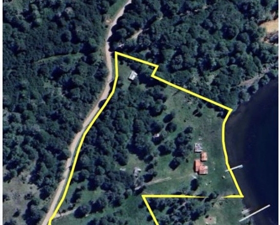 Coyhaique | 2 ha con 100 m orilla Lago Pollux